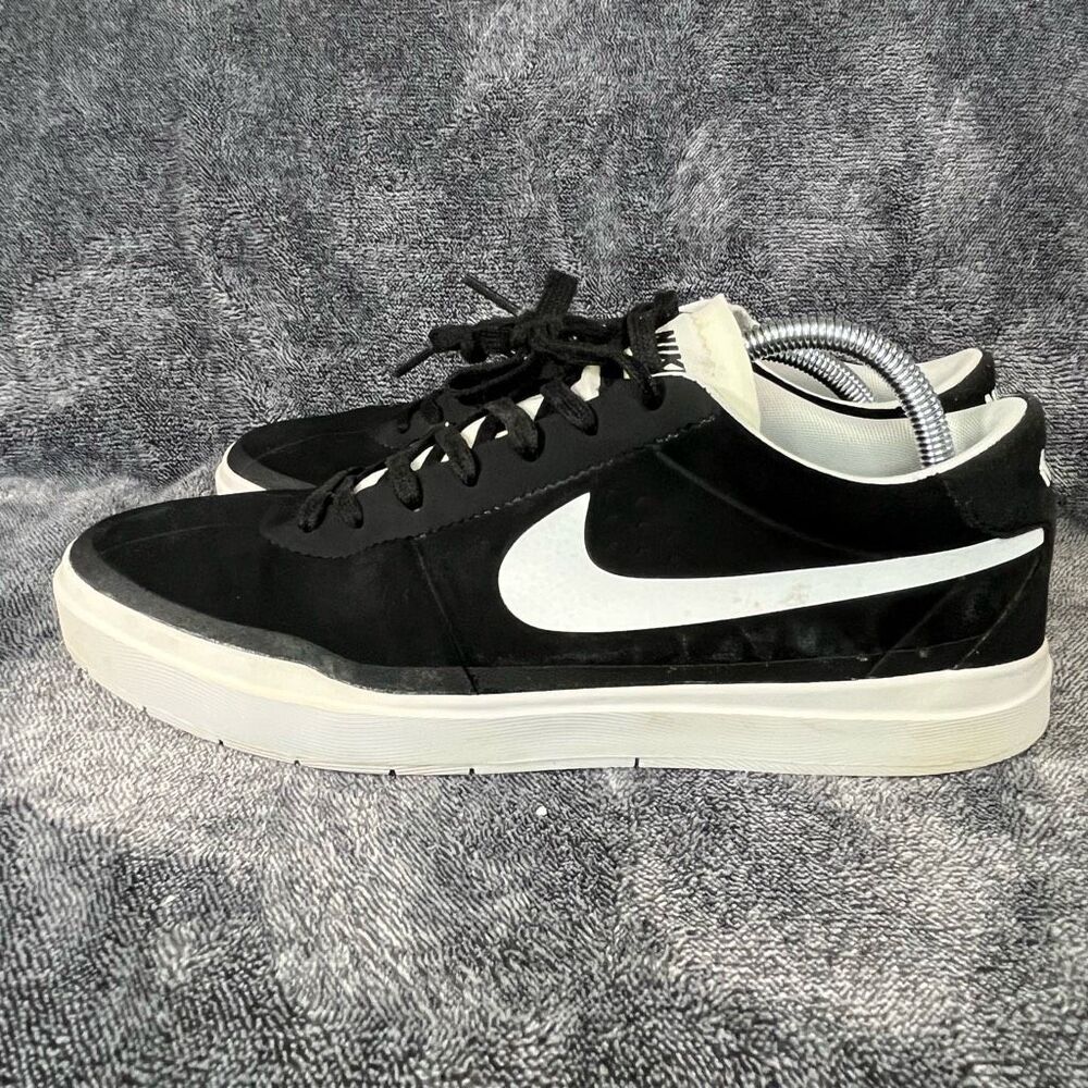 NIKE SB Bruin Hyperfeel Black/White Sneakers. 2016. Size 10